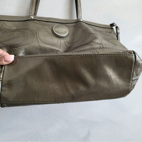 Coach Patent Leather Stitched C Tote Shoulder Bag Purse F15142 13 x 9.5 - Picture 5 of 16